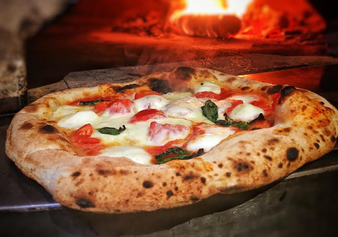 neapolitan pizza oven